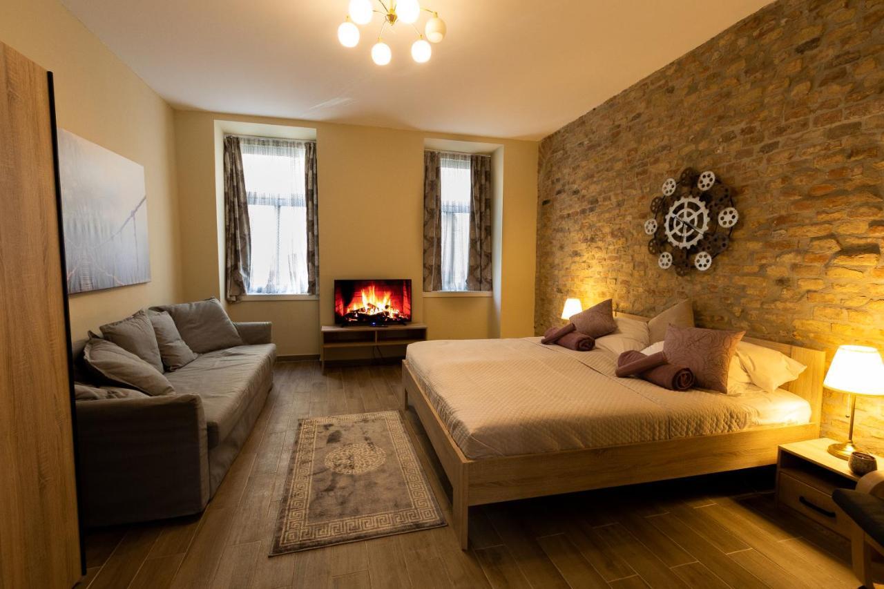Comfortable Romantic 1 Bedroom Apartment Near Augarten فيينا المظهر الخارجي الصورة