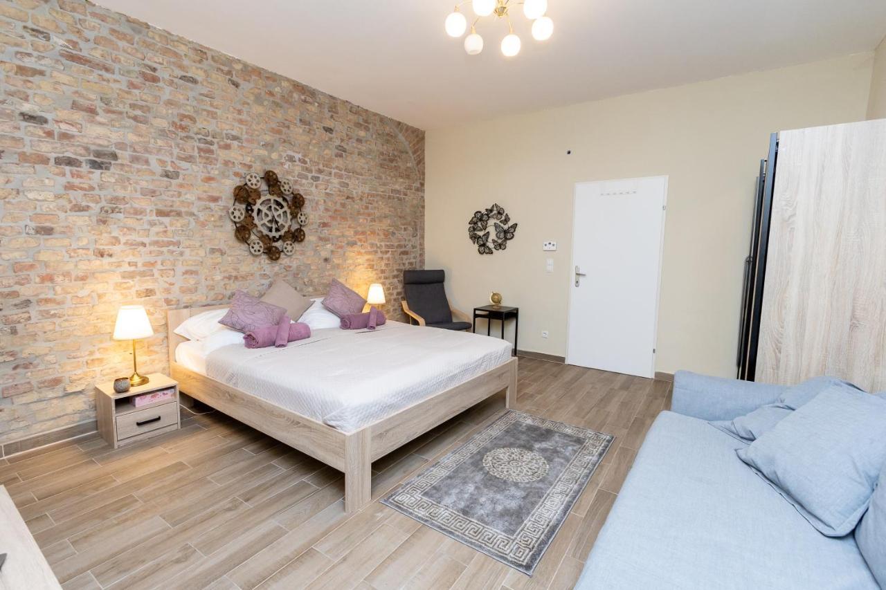 Comfortable Romantic 1 Bedroom Apartment Near Augarten فيينا المظهر الخارجي الصورة