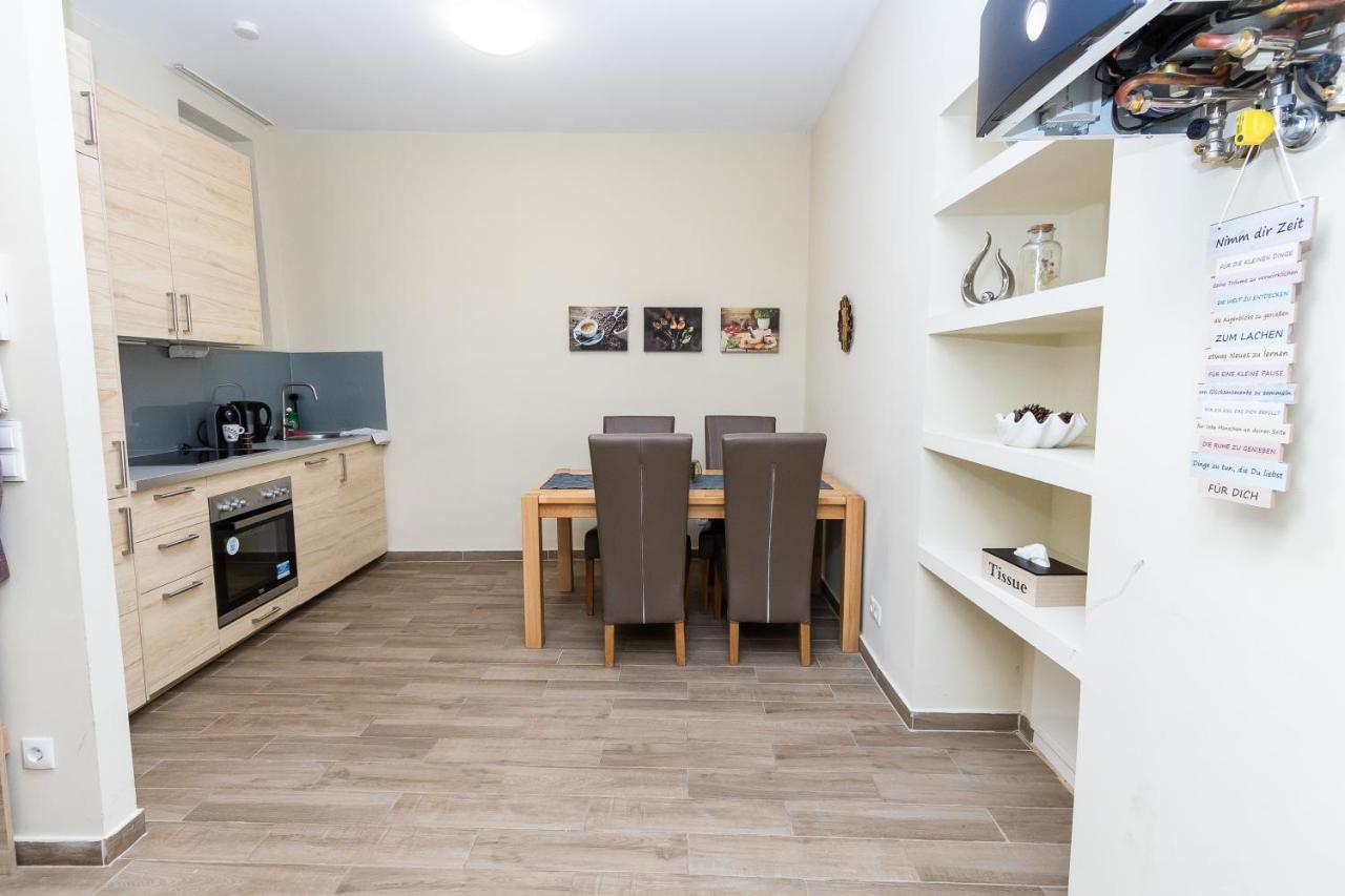 Comfortable Romantic 1 Bedroom Apartment Near Augarten فيينا المظهر الخارجي الصورة